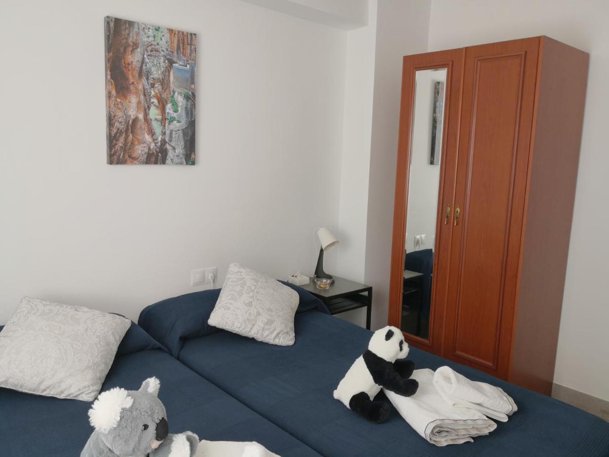Confortable Y Luminoso Piso 5 Camas マラガ エクステリア 写真